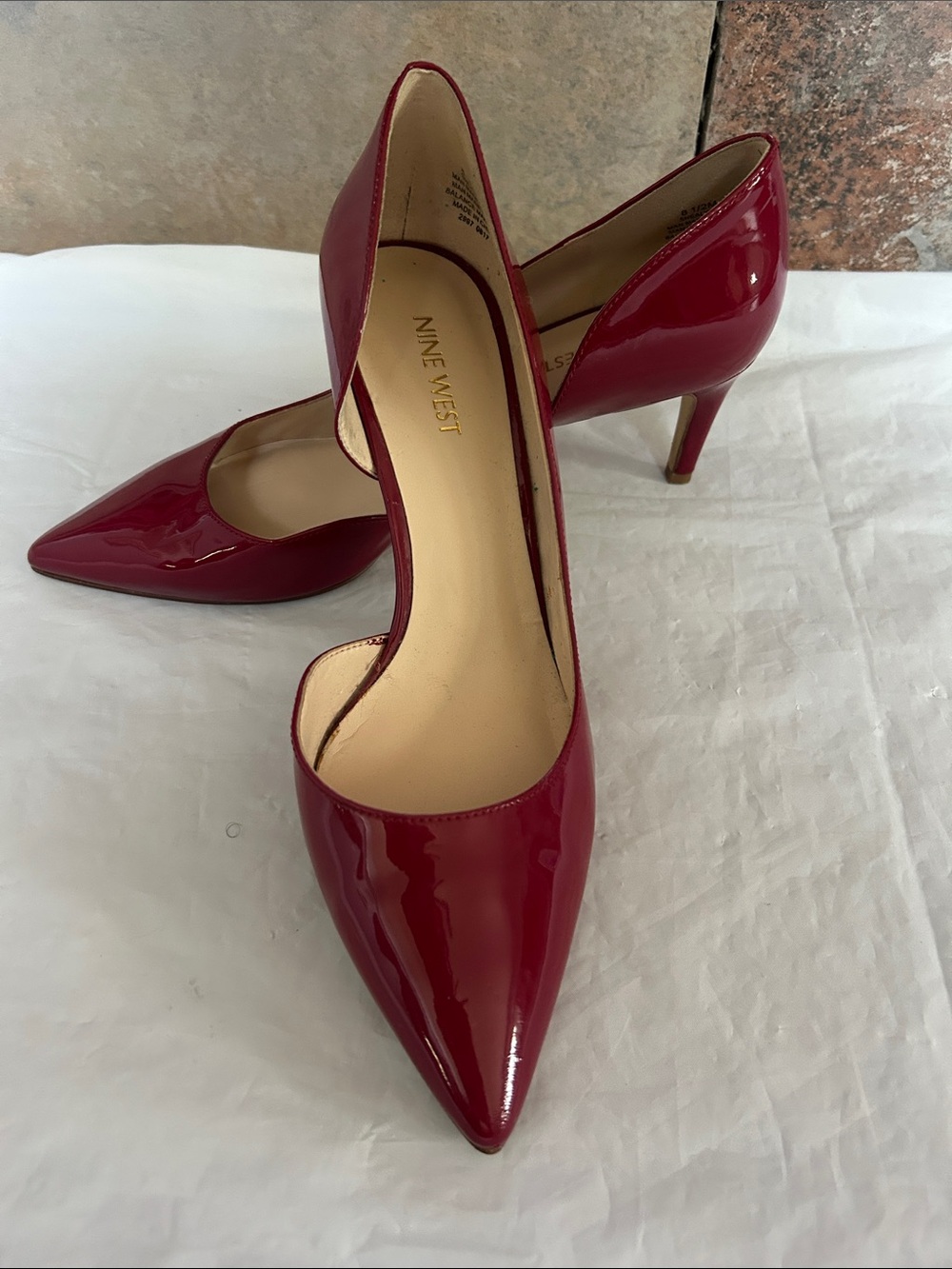 Nine West Red Patent Pointed Toe Pumps - Picture 2 of 8